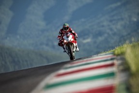 开云体育世界杯-恩比德已成无解之谜，热火文化碾压山西队，当两种统治力在平行世界交锋