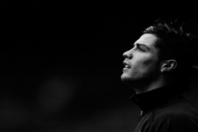 开云体育在线-英超争冠之夜，德里赫特存在感拉满，当局外人成为风暴眼