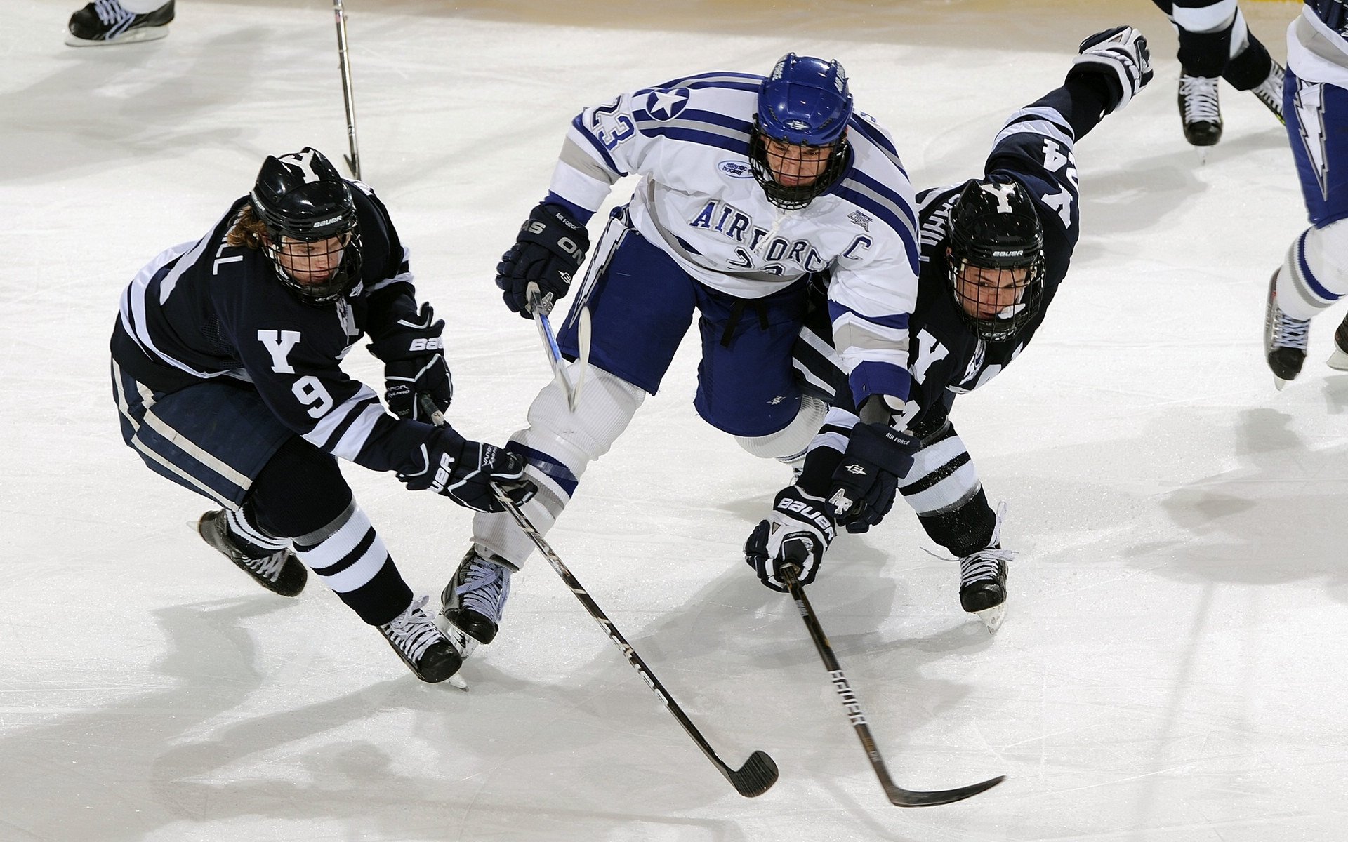 特奥·埃尔南德斯，从里昂险胜到2026，法兰西新王储的加冕之路