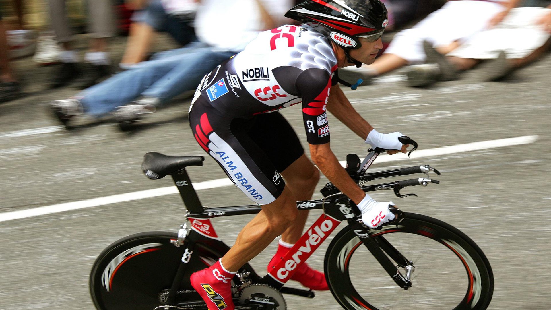 劳塔罗,从锋线尖刀到防守铁闸,马竞用粉碎哲学完成战术进化