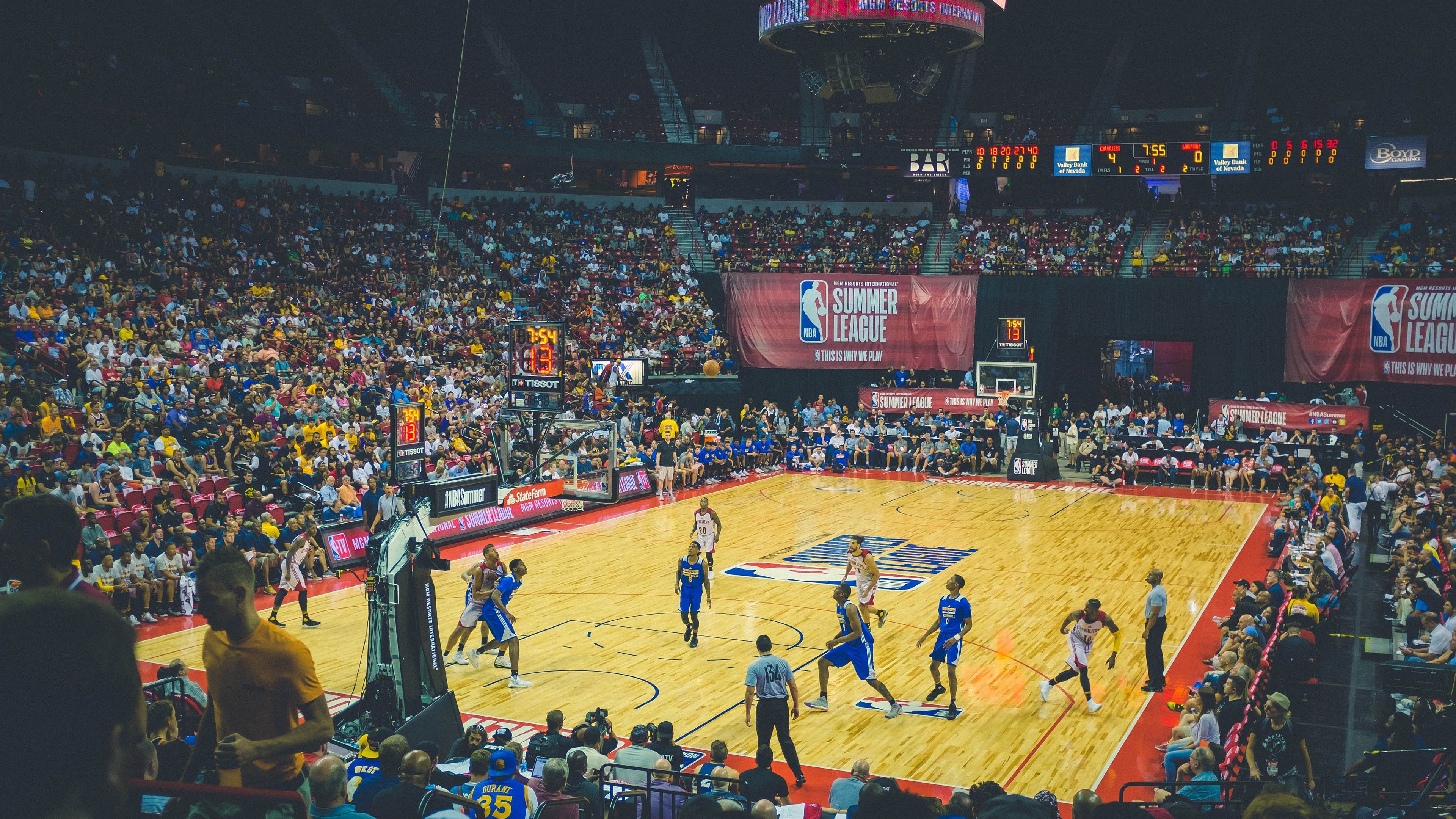 保罗节奏完全掌控,步行者轻取雷霆,当篮球成为时间的艺术