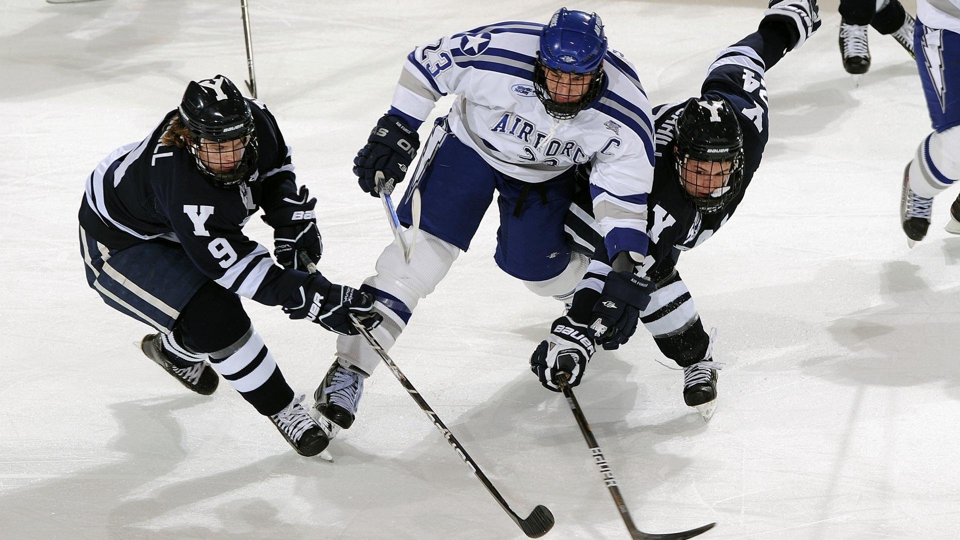 当F1赛道轰鸣遇上篮球心跳,尼克斯力克火箭背后的冠军哲学